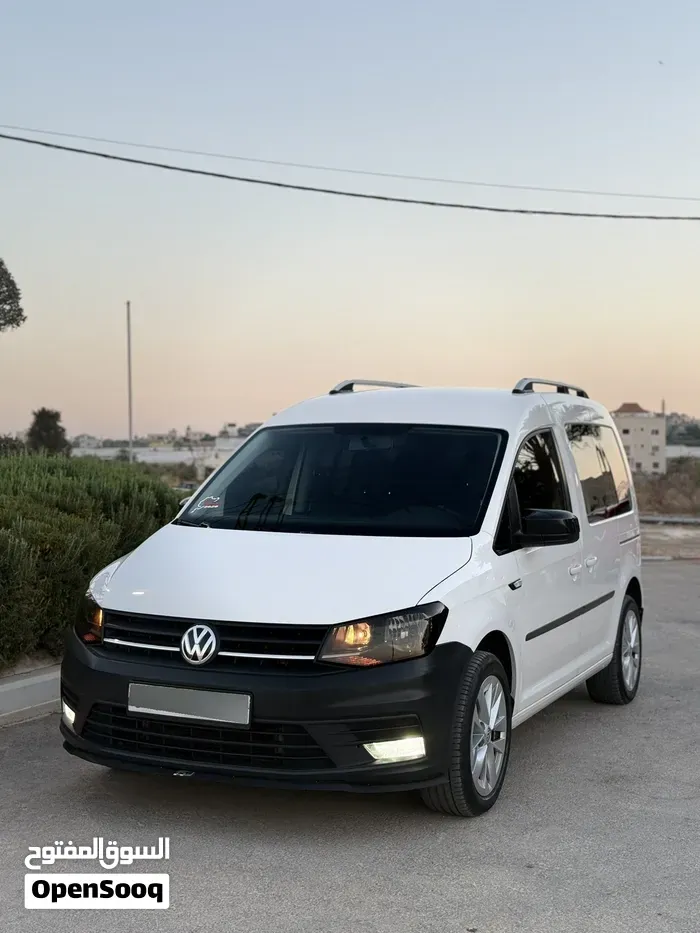 Volkswagen Caddy 2020 photo 2