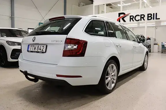 Skoda Octavia 2018 photo 5