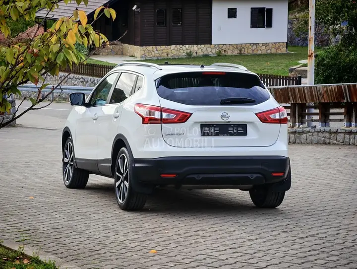 Nissan Qashqai 2017 photo 2