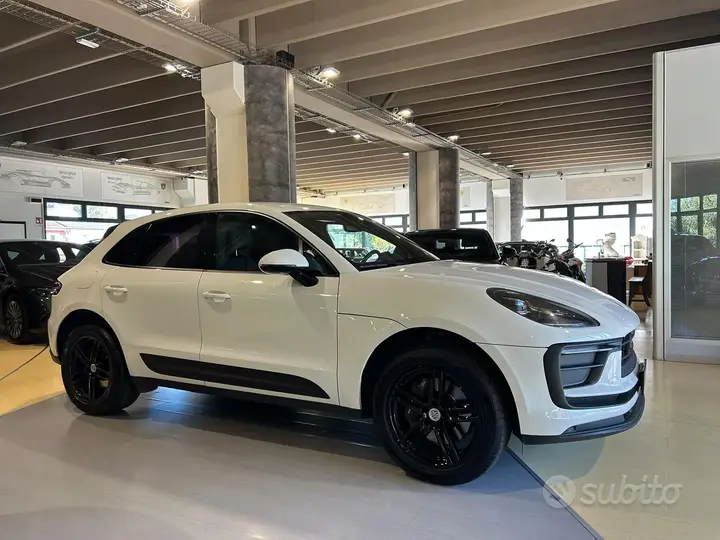 Porsche Macan 2021 photo 3