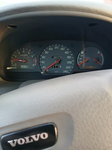 Volvo S40 1996 photo 5