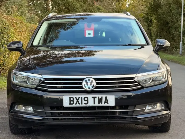 Volkswagen Passat 2019 photo 3
