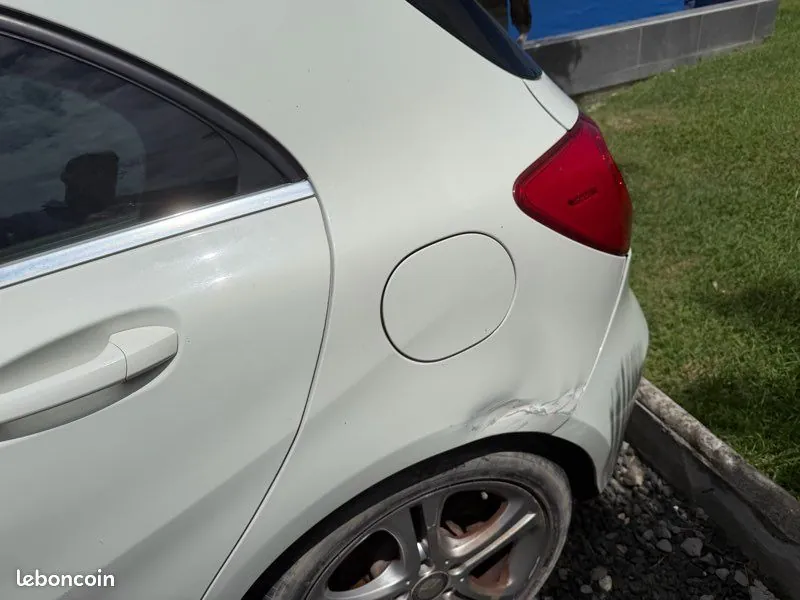Mercedes-Benz B-Class 2013 photo 2
