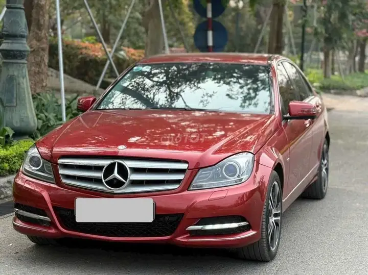 Mercedes-Benz C-Class 2012 photo 3