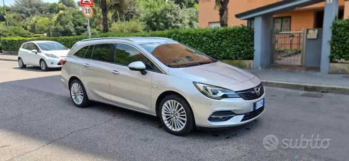 Opel Astra 2020 photo 2