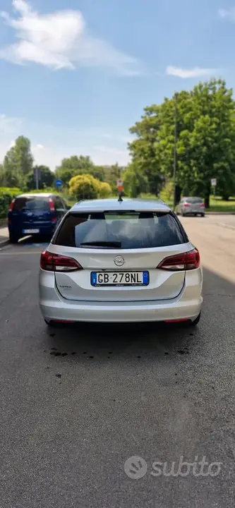 Opel Astra 2020 photo 4