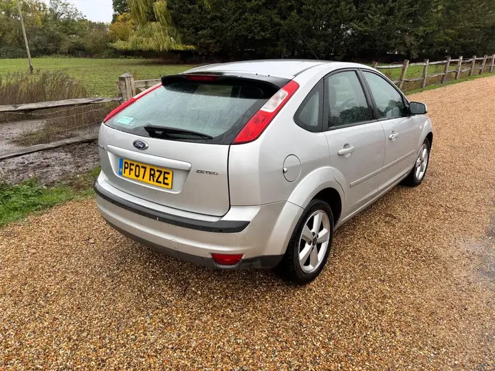 Ford Focus 2007 photo 5