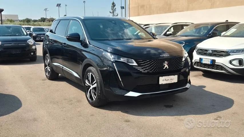 Peugeot 5008 2023 photo 5