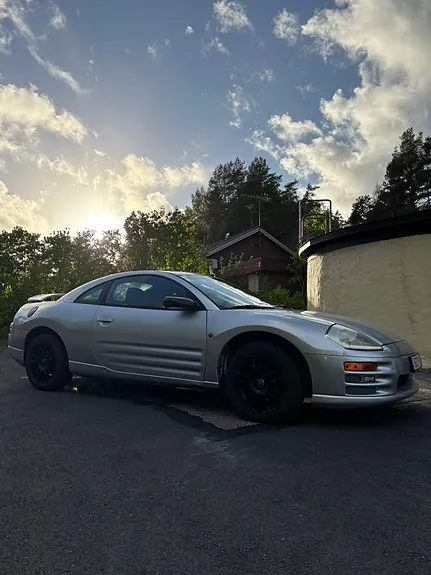 Mitsubishi Eclipse 2004 photo 3