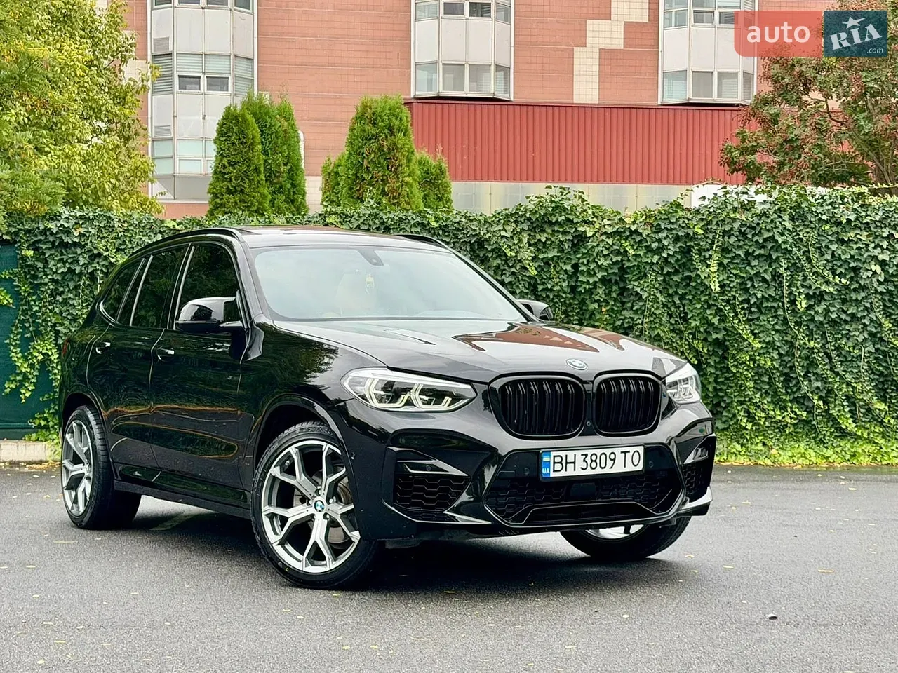 BMW X3 2018 photo 2