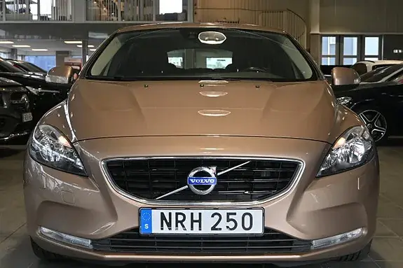 Volvo V40 2015 photo 5