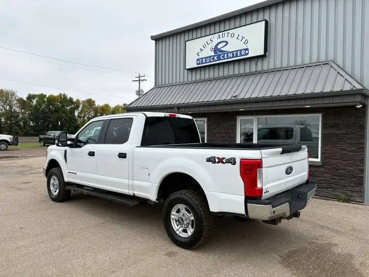 Ford F250 2017 photo 2