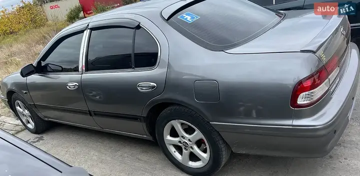 Nissan Maxima 1996 photo 2