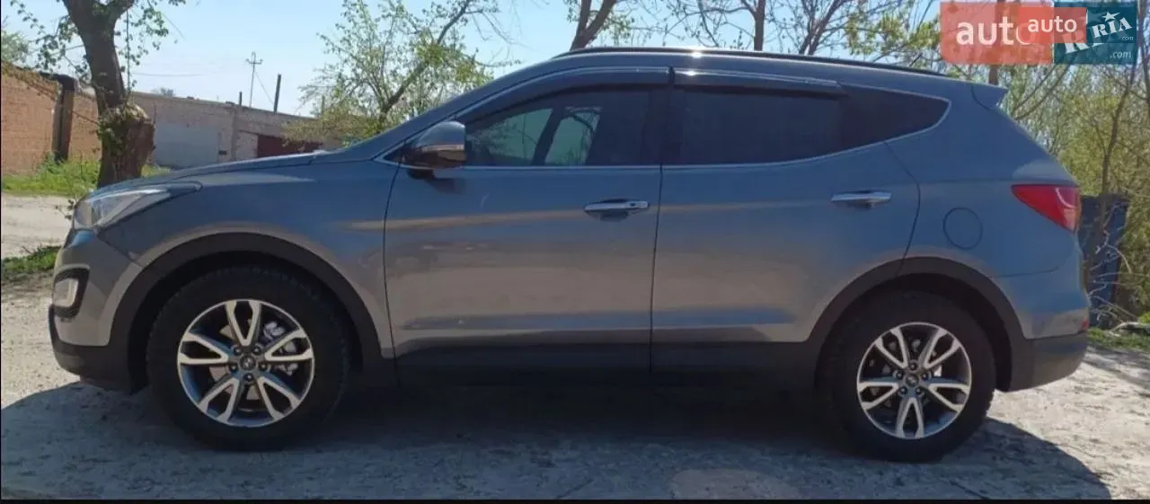 Hyundai Santa Fe 2014 photo 4