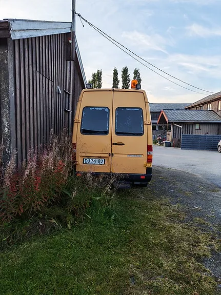 Mercedes-Benz Sprinter 1999 photo 3