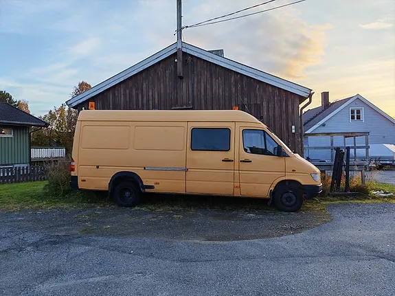 Mercedes-Benz Sprinter 1999 photo 2