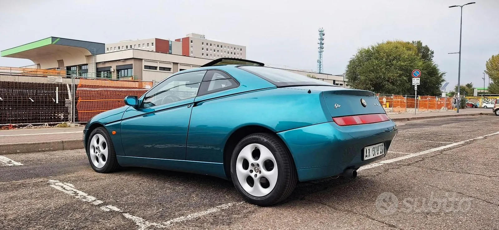 Alfa Romeo Gtv 1998 photo 2
