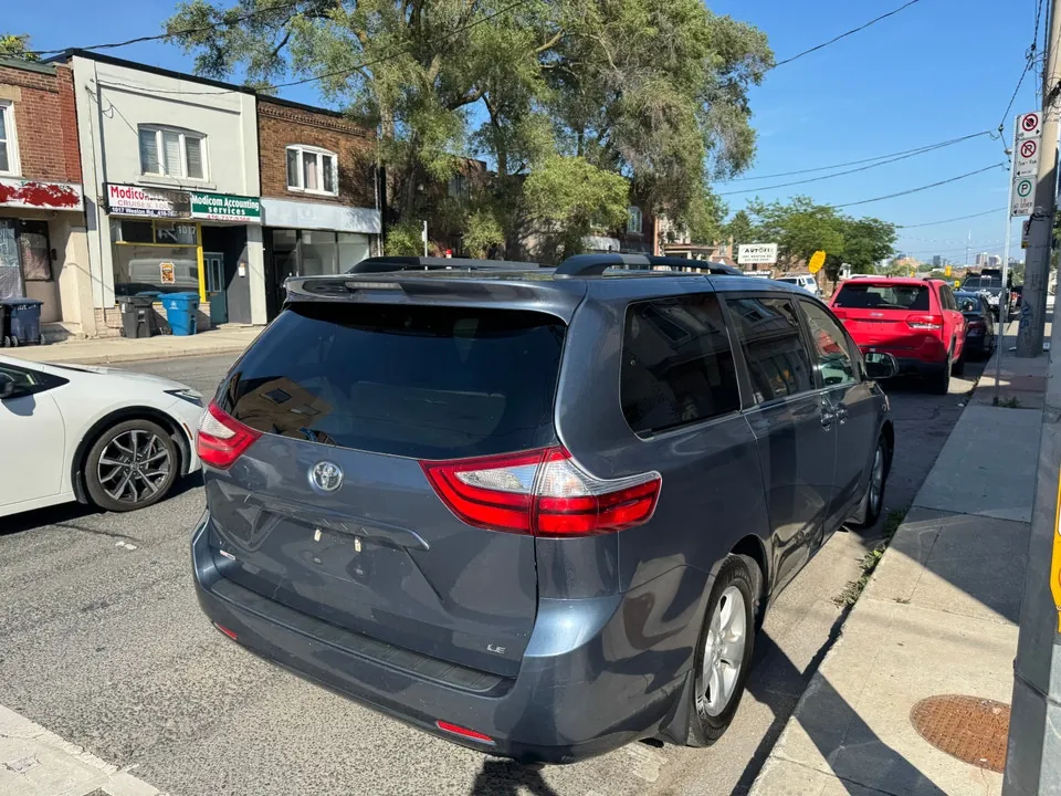 Toyota Sienna 2016 photo 4