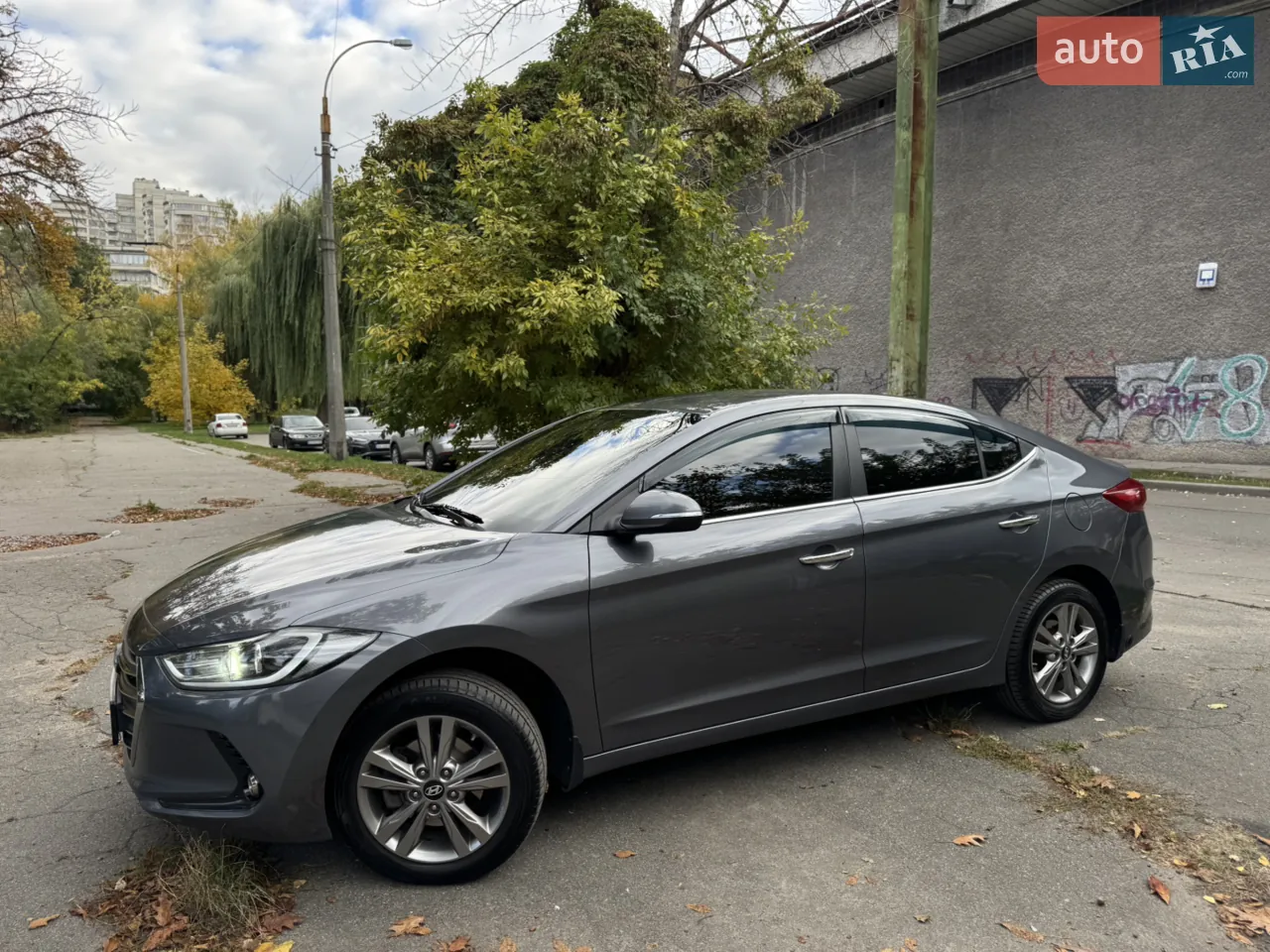 Hyundai Elantra 2017 photo 2
