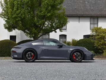 Porsche 911 2026 photo 2