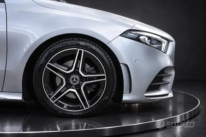 Mercedes-Benz A 180 2018 photo 5