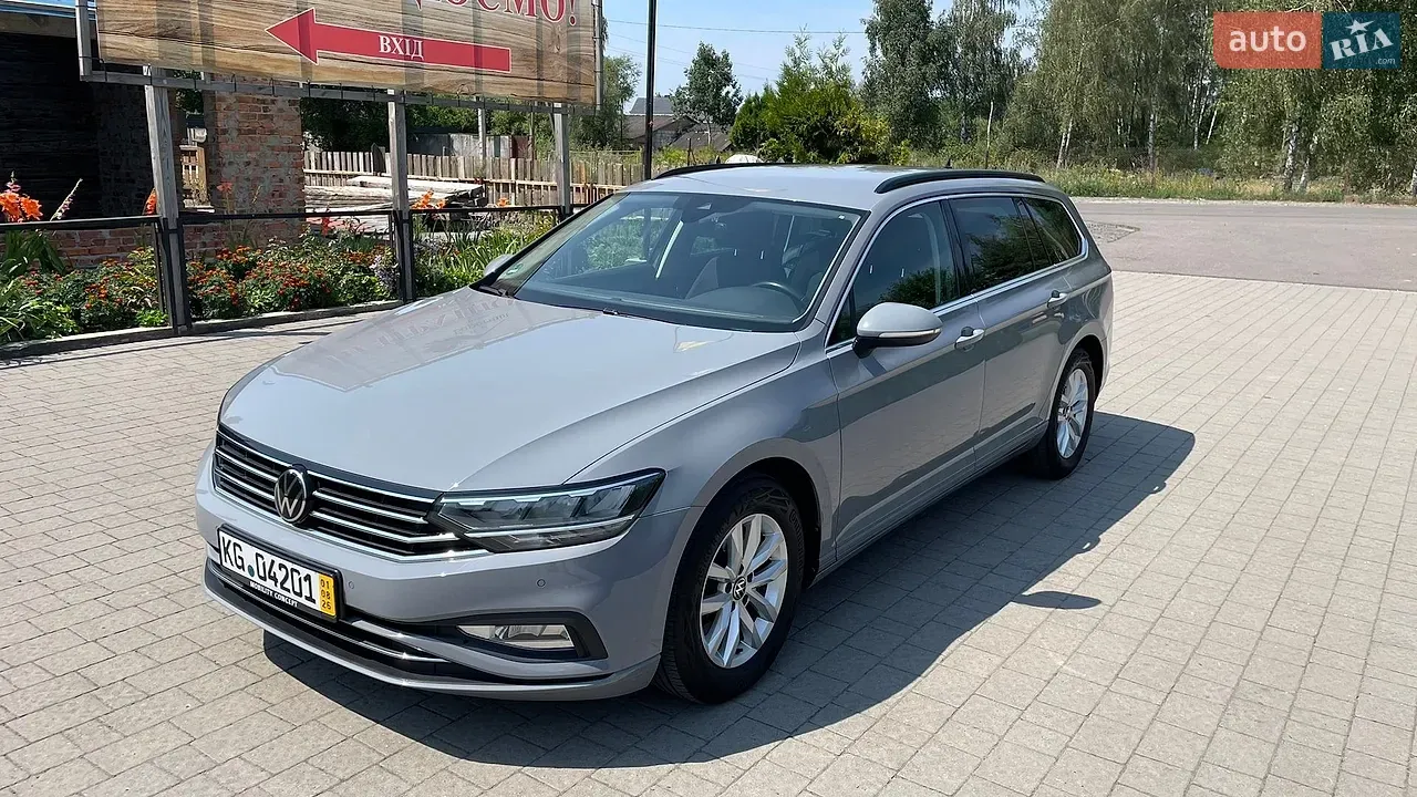 Volkswagen Passat 2021 photo 2