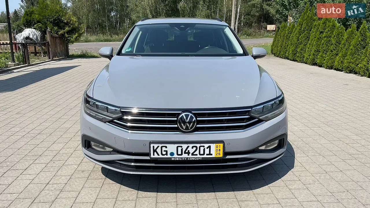 Volkswagen Passat 2021 photo 3