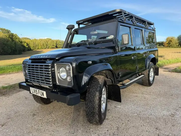 Land Rover Defender 110