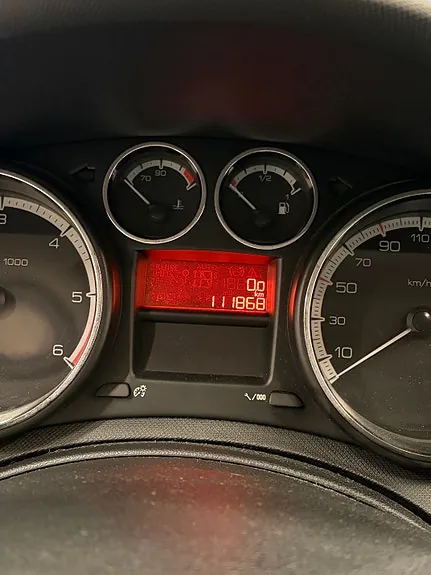 Peugeot 308 2011 photo 4