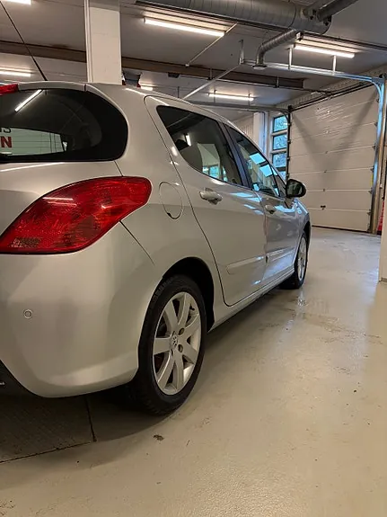 Peugeot 308 2011 photo 5