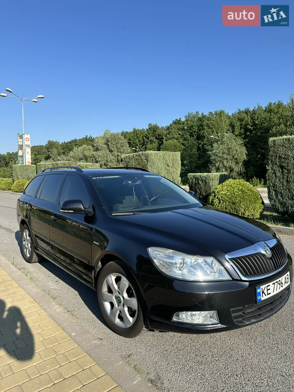 Skoda Octavia 2010 photo 4