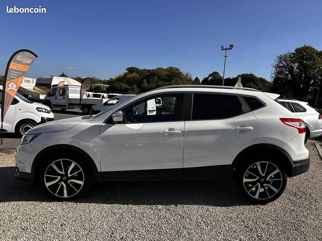 Nissan Qashqai 2015 photo 4