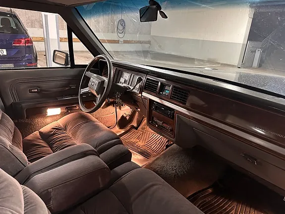 Mercury Grand Marquis 1988 photo 3