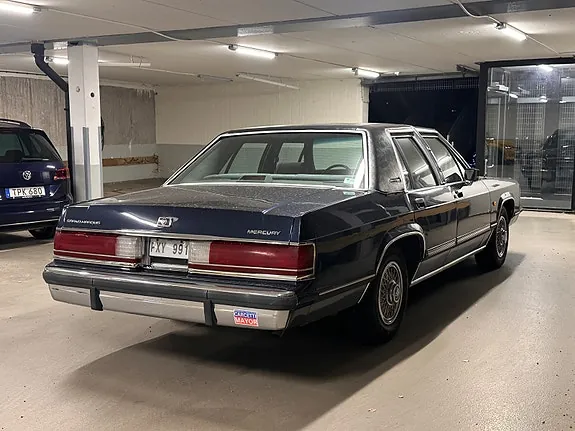 Mercury Grand Marquis 1988 photo 2