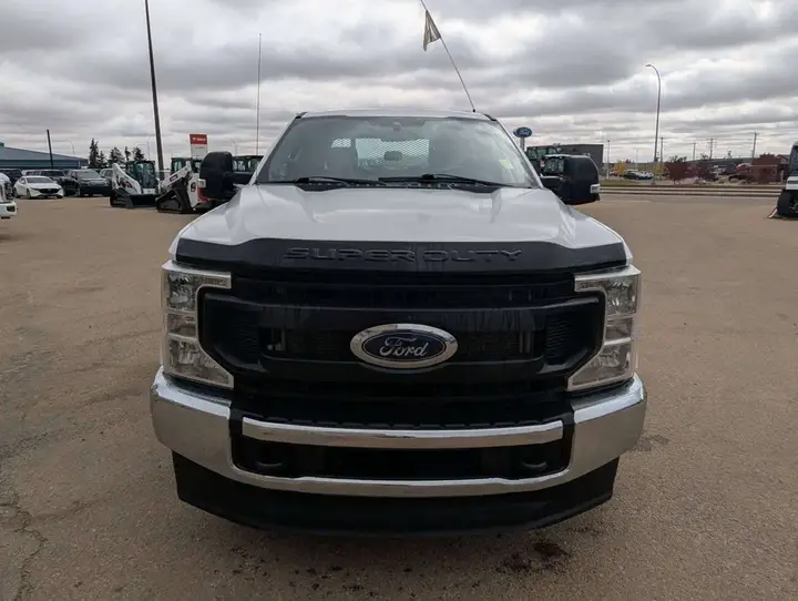 Ford F350 2022 photo 3