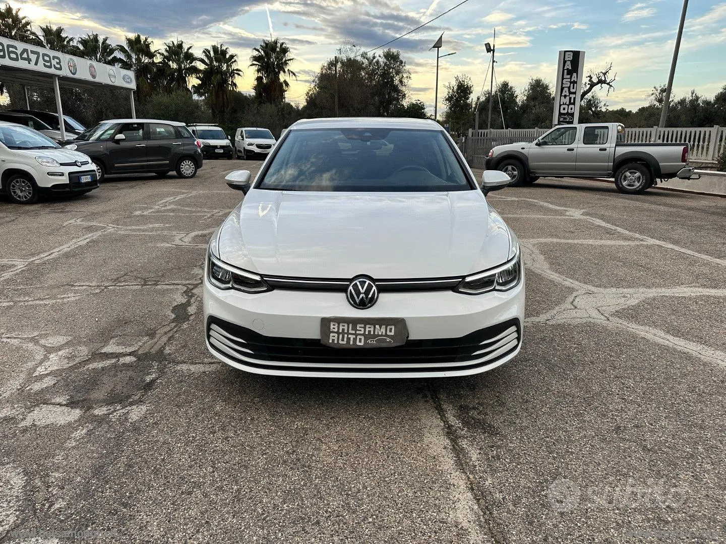 Volkswagen Golf 2021 photo 2