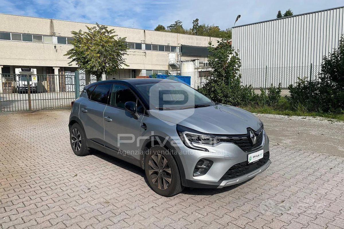 Renault Captur 2024 photo 3