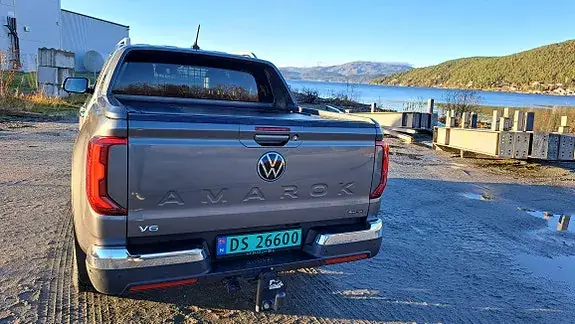 Volkswagen Amarok 2023 photo 2