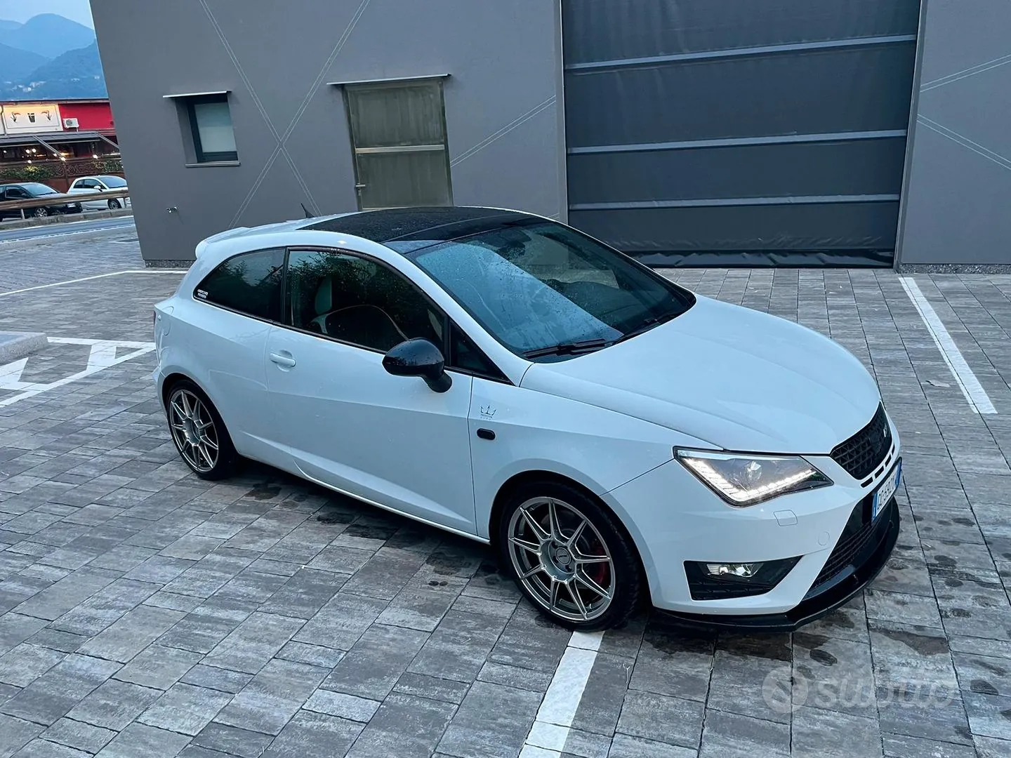 Seat Ibiza 2016 photo 5