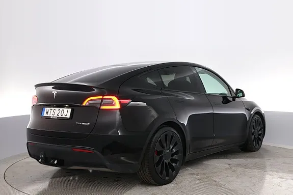 Tesla Model Y 2023 photo 5