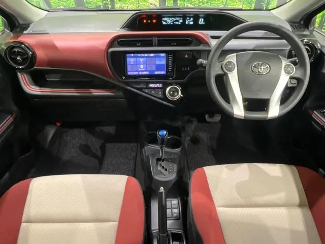 Toyota Aqua S 2016 photo 2