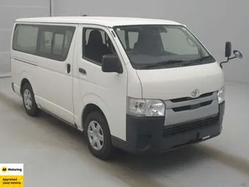 Toyota Hiace 2019 photo 2