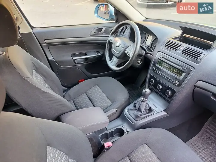 Skoda Octavia 2009 photo 4