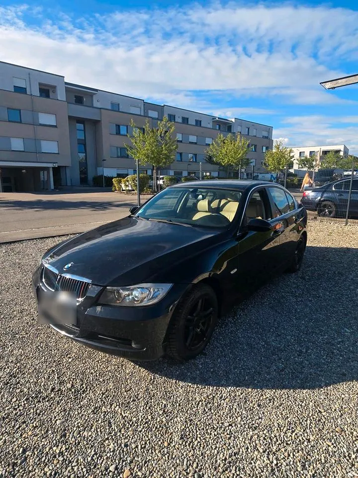 BMW E90