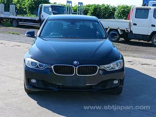 BMW 3 Series 2014 photo 2