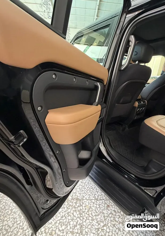 Land Rover Defender 2025 photo 4