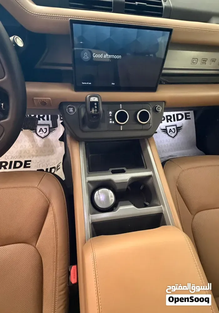 Land Rover Defender 2025 photo 3