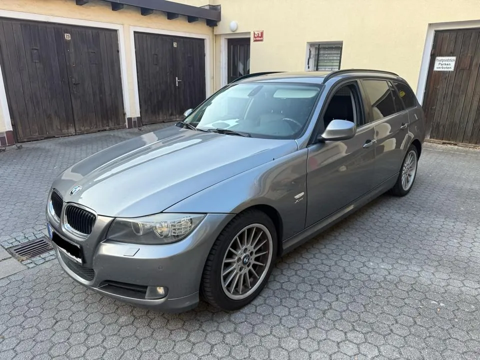BMW 320I