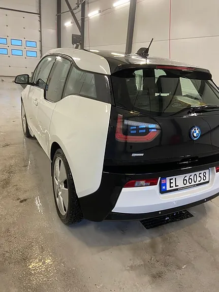BMW I3