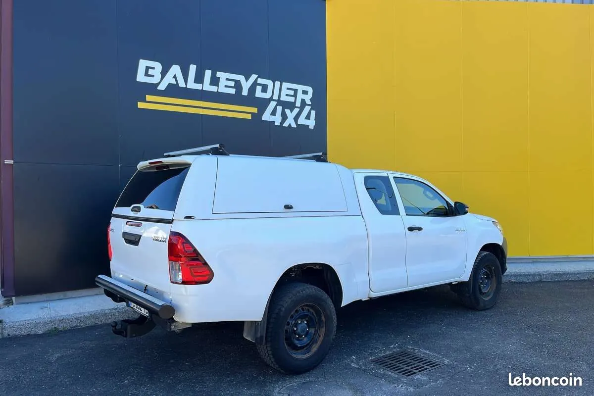 Toyota Hilux 2019 photo 2